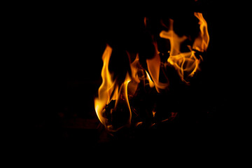 FUEGO NOCTURNO