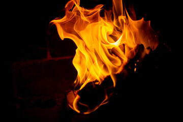 FUEGO NOCTURNO