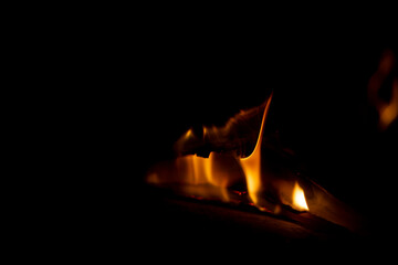 FUEGO NOCTURNO