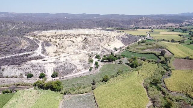terreno  mixto siembra y arido