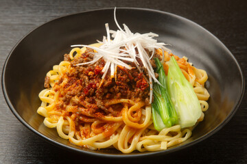 汁なし担々麺