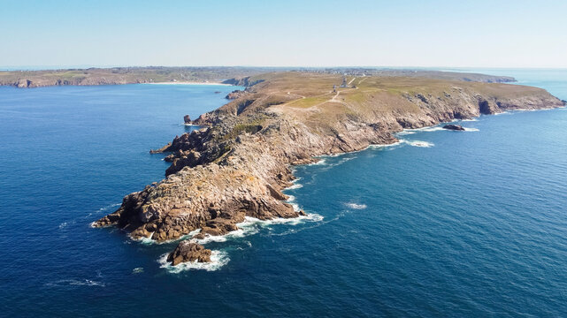 Vue a&eacute;rienne de la Pointe du Raz, Finist&egrave;re, Bretagne	
