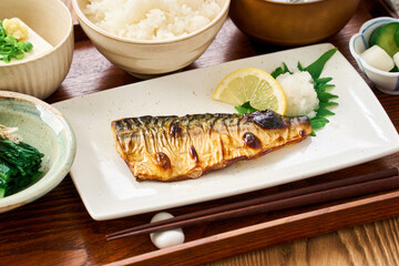 鯖の塩焼き定食
