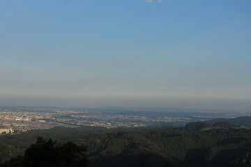 山と雲と木と月