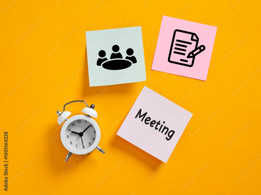 Aufkleber meeting, teamwork and appointment scheduling using sticky notes and alarm clock