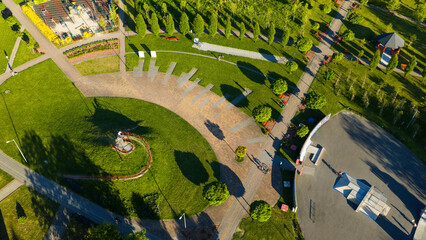 Park w Czechowicach Dziedzicach na osiedlu Północ widok z drona.