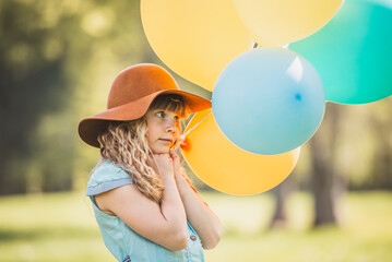 Kind, Mädchen, Luftballons, Sommer