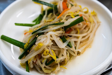seasoned mung bean sprouts