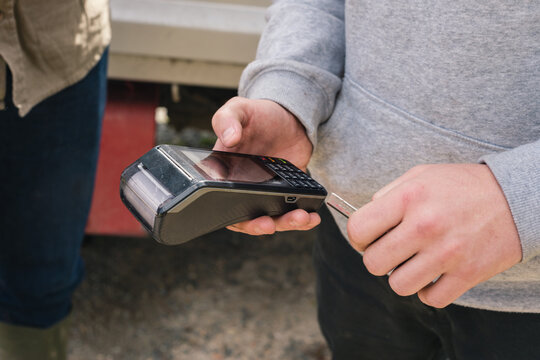 mobile eftpos payment machine