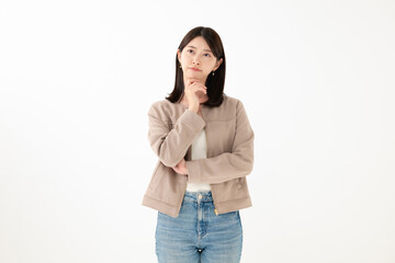 考える女性