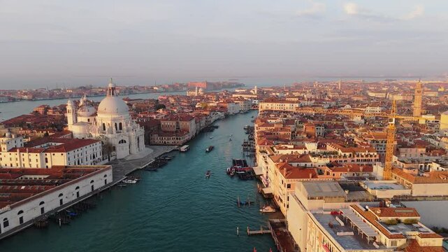 ベニス ベネチア 観光 旅行 空撮 ヨーロッパ 教会 古代都市