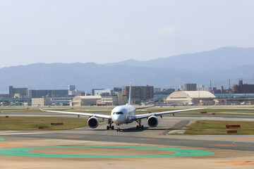 福岡空港 滑走路と航空機の記録