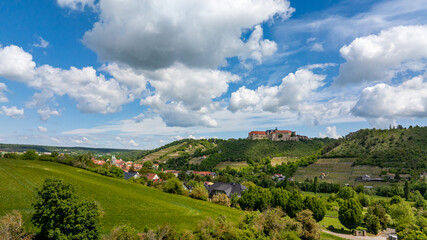 Bilder aus Freyburg Unstrut Blick auf die Neuenburg