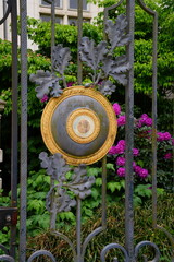 Grille fer forg&eacute;