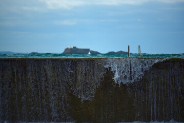 Remplissage piscine naturelle de la plage de Bon-Secours à Saint-Malo