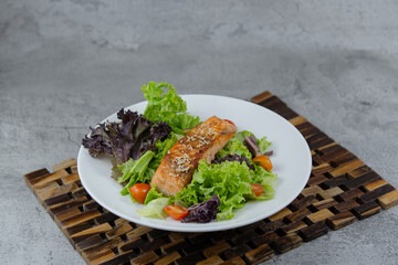 Salmon Master Salad – Fresh Mixed Greens with Grilled Salmon, Perfect for Healthy Food Photography