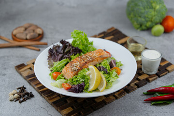 Salmon Master Salad – Fresh Mixed Greens with Grilled Salmon, Perfect for Healthy Food Photography