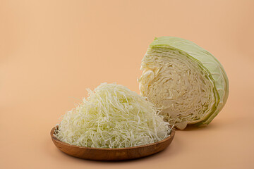 Cabbage radish into fine thin strips.