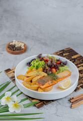 Salmon salad with french fries