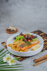 Salmon salad with french fries