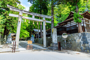 初夏の諏訪大社 下社 春宮　長野県諏訪郡　Suwa Taisha Shrine in early summer....