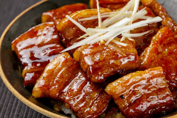 豚丼