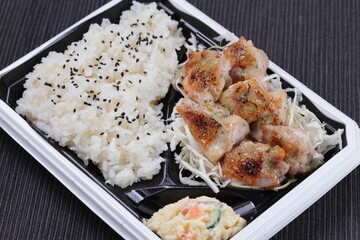 鶏肉弁当