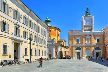 palazzi storici in centro città di ravenna in italia