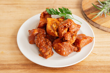 味付け豚角切り肉