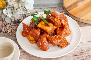 味付け豚角切り肉