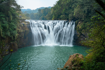 Shifen Waterfall – Scenic Nature Landscape of Taiwan’s Most Famous Cascade