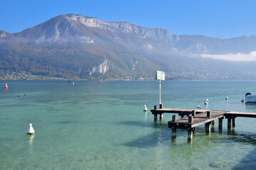 Le Lac d'Annecy, vu depuis le Port d'Annecy