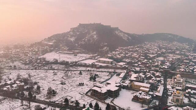 Stunning aerial drone scenes of Srinagar&rsquo;s snow-laden areas near Hari Parvat.