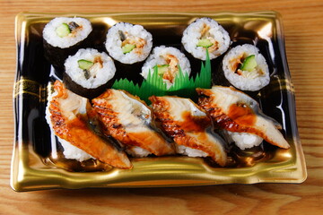 うなぎ寿司盛合わせ