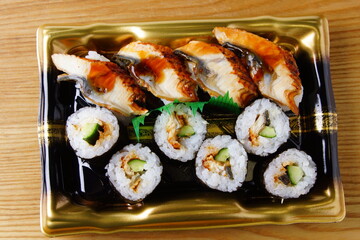 うなぎ寿司盛合わせ