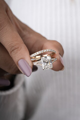 woman elegant finger ring with white diamond 