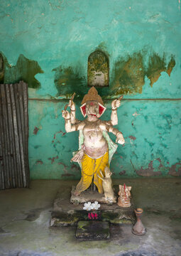 Ganesh statue in Hindu temple in Balihar Rajbari, Rajshahi Division, Baliher, Bangladesh