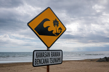 Warning signs for coastal areas prone to tsunamis