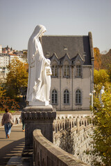 Lourdes
