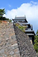 松江城 天守閣と石垣