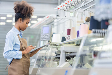 Obraz premium An American female designer with a vision for sustainability reshaped the sewing industry by reimagining the machinery used in traditional textile mills.