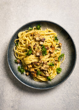 vegetarian pasta carbonara
