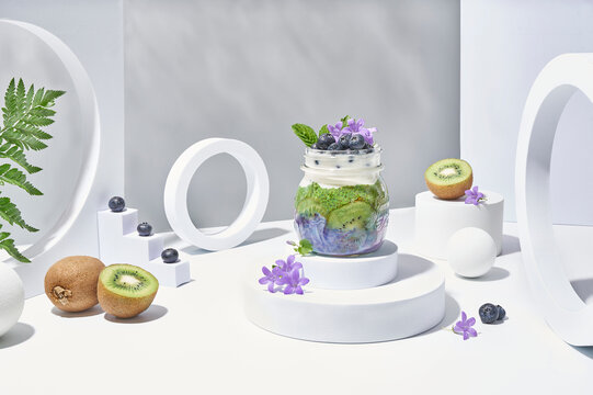 Vibrant yogurt parfait with fresh kiwi and blueberries