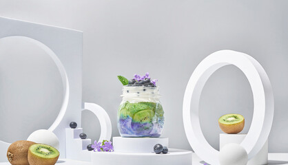 Yogurt parfait with kiwi and blueberries