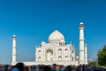 Obraz premium Travelling to wonders of the world place TAJMAHAL an Unesco world heritage site at Agra, Uttar Pradesh, India.