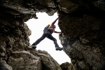 Obraz premium Adventurous climber exploring La Malinche National Park, Mexico