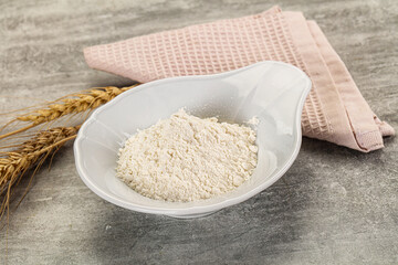 Wheat flour for cooking in the bowl