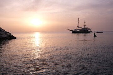 Obraz premium sunset in the sea in Cyprus