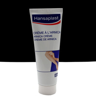 Tube de cr&egrave;me &agrave; l arnica de chez Hansaplast