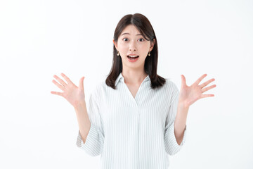 驚く女性